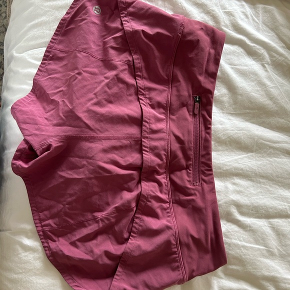 lululemon athletica Pink Athletic Shorts Lightweight Relaxed Fit - Picture 2 of 2